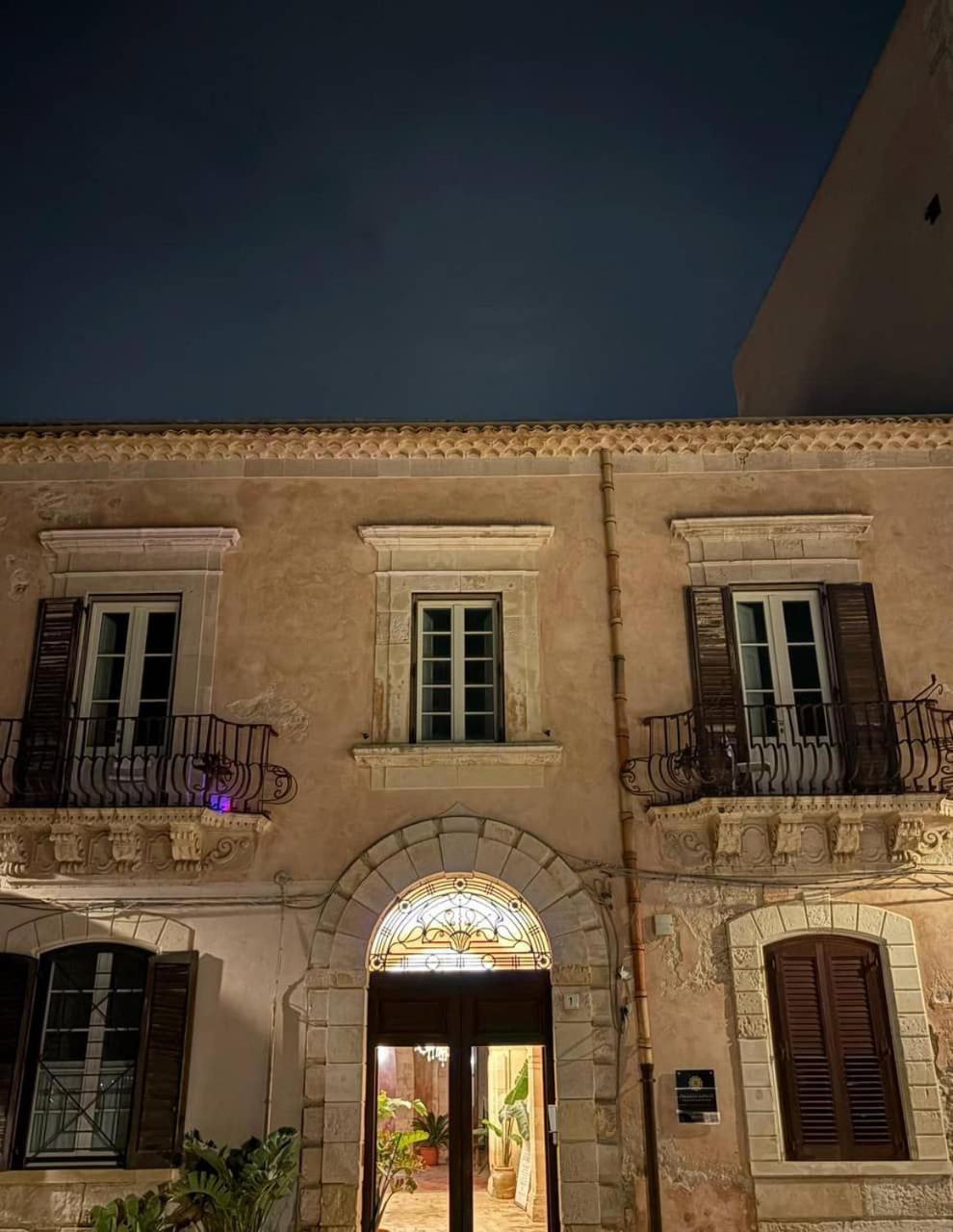 Palazzo Gancia exclusive holiday homes Syracuse Exterior foto
